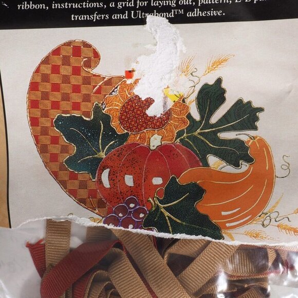Vintage 1996 Iron-On Applique & Ribbon Weave Design Kit - Picture 2 of 3